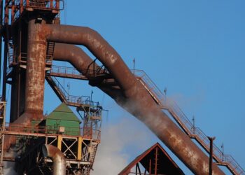 Planet in Peril: The Devastating Environmental Impact of Plastic Pollution